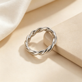 Twisted Ring | Sculptural Twist Band Ring
